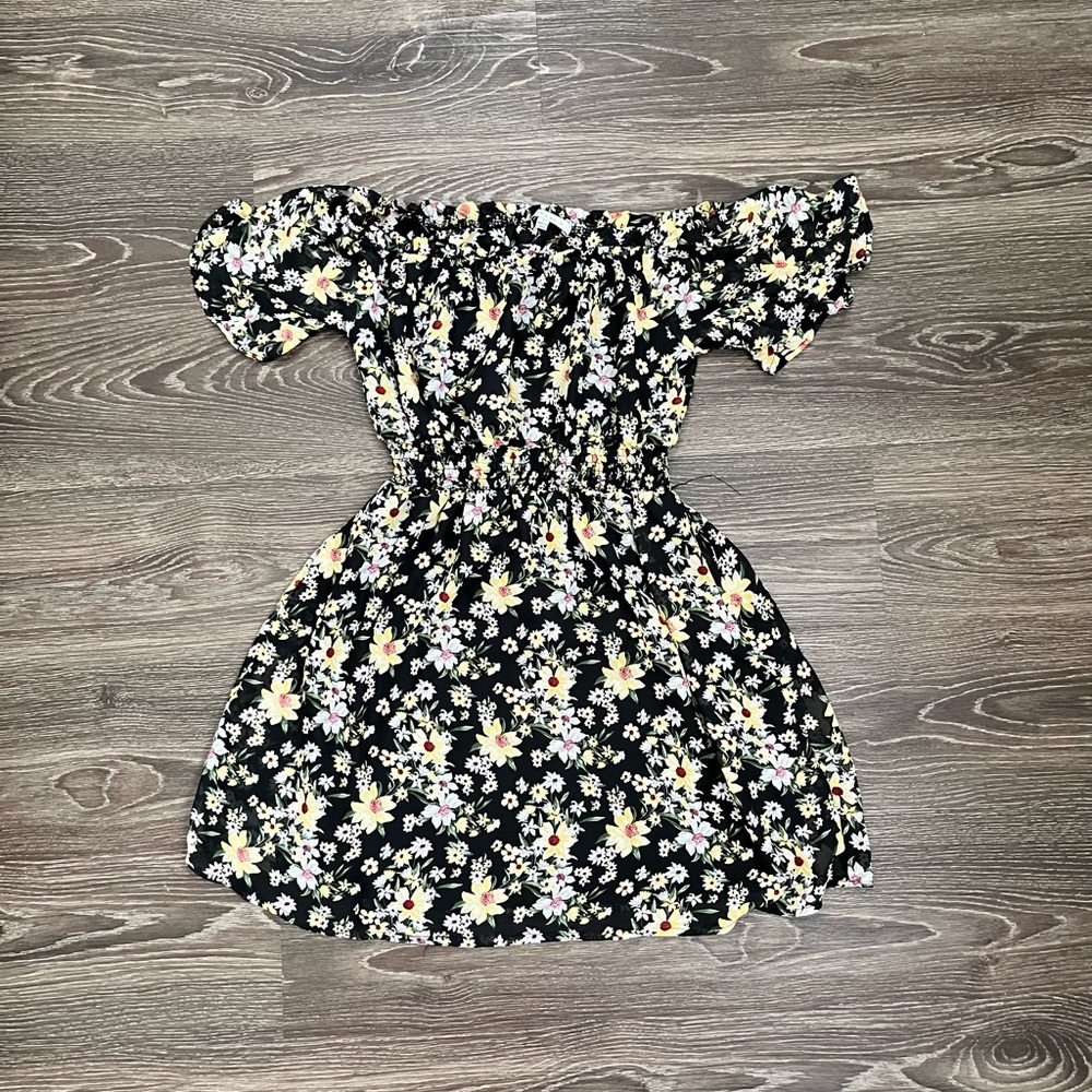 Off the shoulder sundress